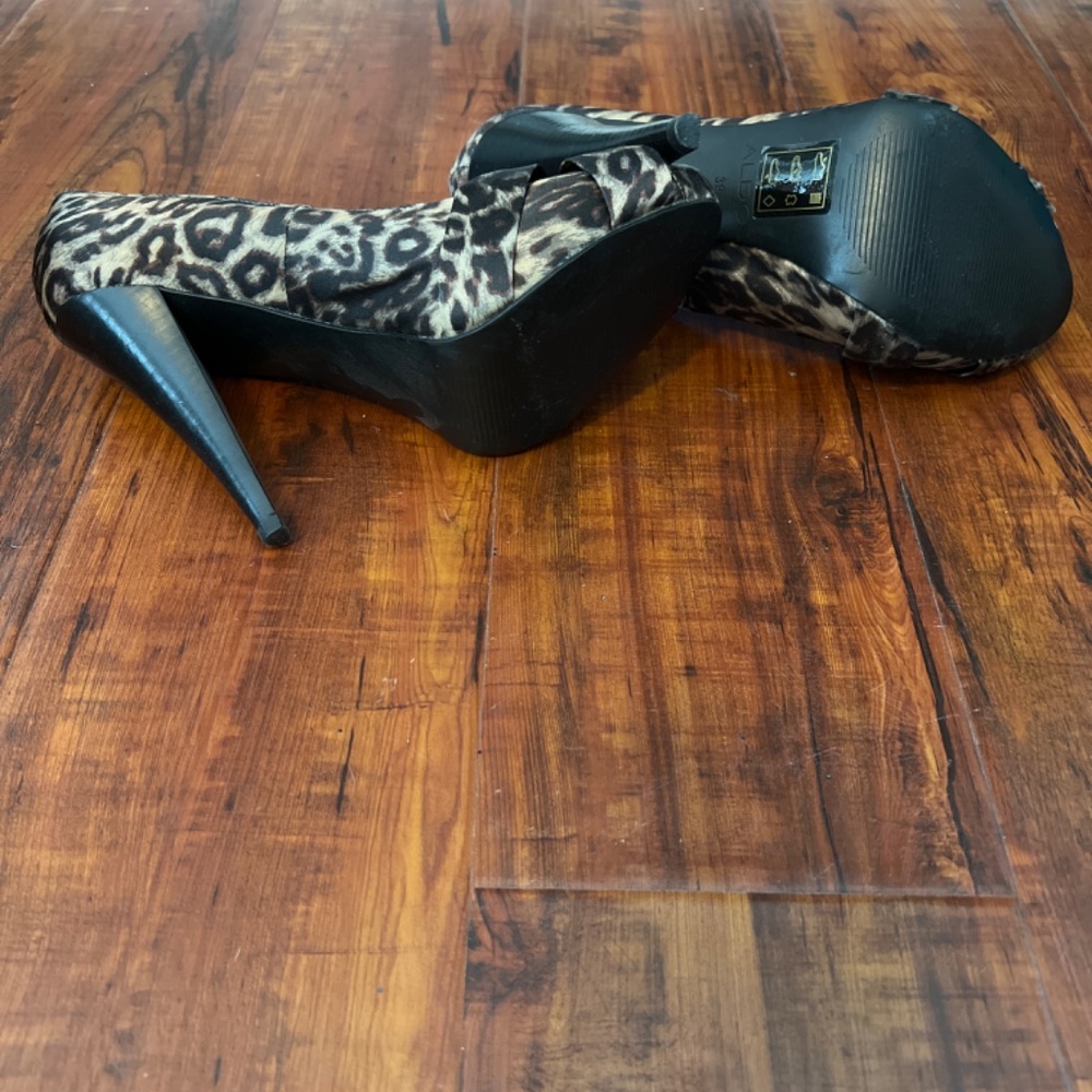 Aldo leopard print high heels size 8 - Picture 3 of 3